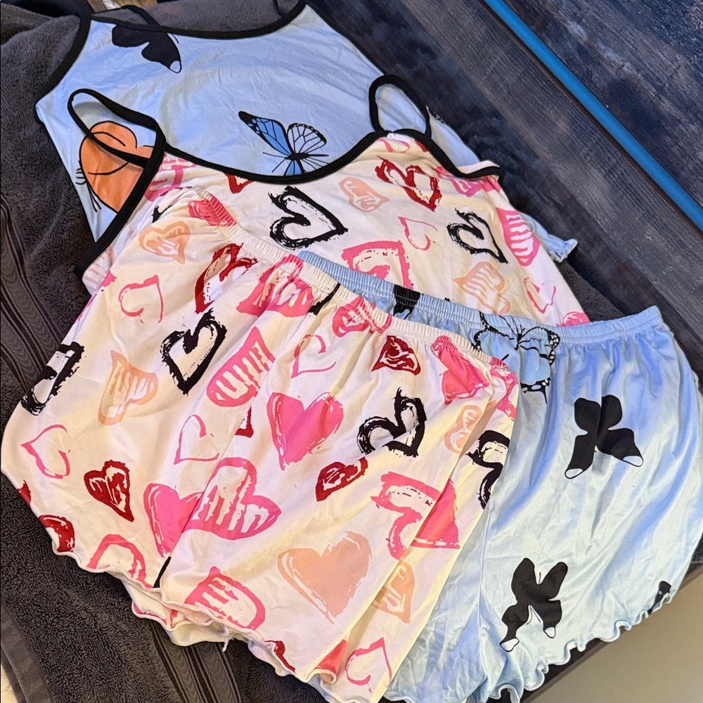 NWOT 2 Sets Of Sleepwear Shorts Heart and Butterfly Prints In Women’s Size XL